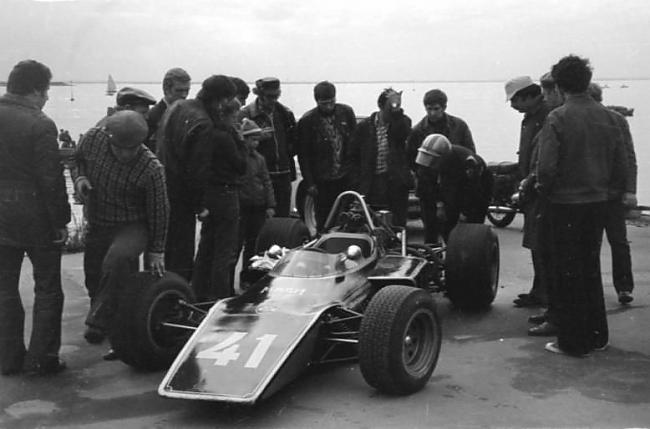  Autors: Ekskluzīvais Soviet Russian Races