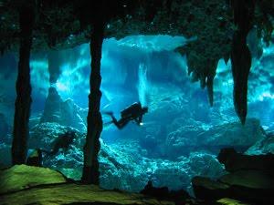 The Underwater Caves of The... Autors: AWESOME SNAKE 20 Most Beautiful Caves In The World