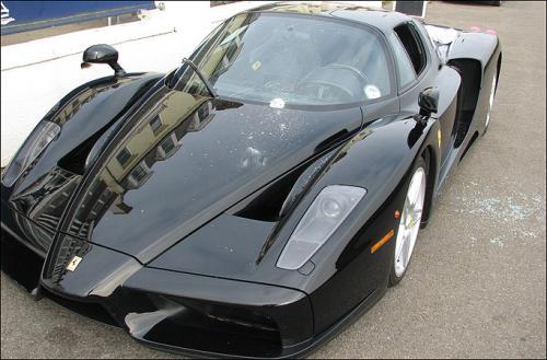  Autors: Fosilija 2002 Ferrari Enzo