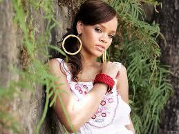  Autors: Eguciite Rihanna!!!