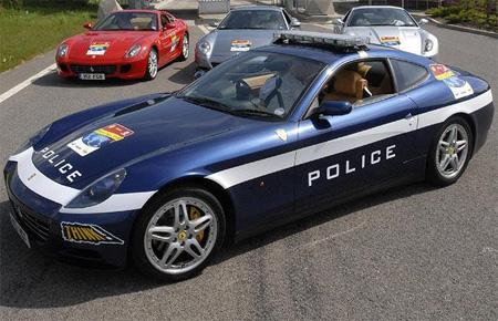 Diez vai šis Ferrari 612... Autors: mocislv Visneparastākās policijas automašīnas pasaulē