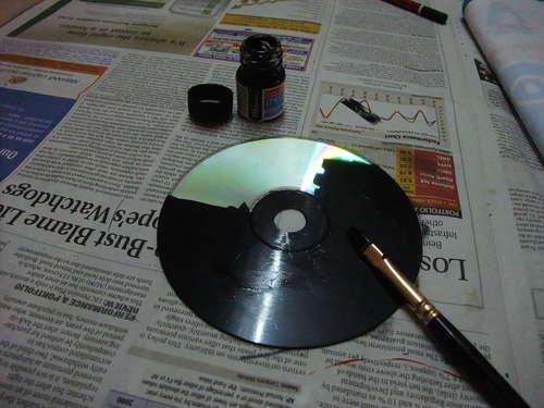 Tad mēs sākam krāsot diska... Autors: Exily Veidojam mākslu uz diskiem