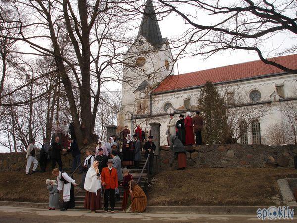  Autors: SKŪPSTIŅŠ SALDUS - medus piliens Kurzemē