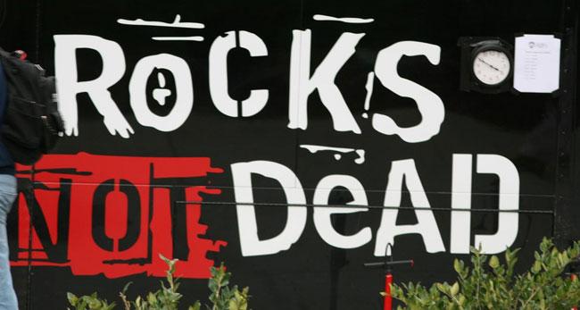  Autors: Mellon Collie Rock's not dead!
