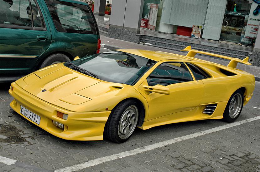  Autors: TrippyNiggaz Dubajas superauto.