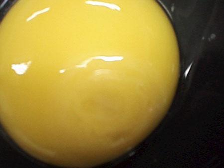  Autors: Optimists NaCl Kā no olas rodas cālis???