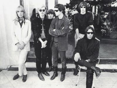 Velvet Underground un Nico Autors: Burkaakundze Velvet Underground