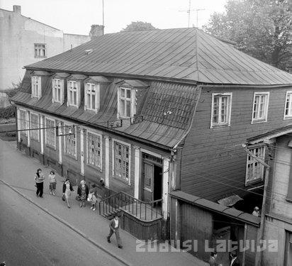  Autors: Memo Kā ir mainījušās Cēsis.