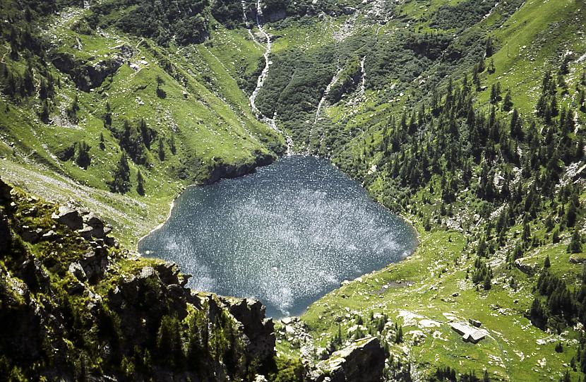 Nedziļā maksimums 160 cm ezera... Autors: SvaigsGaiss Mazā paradīze