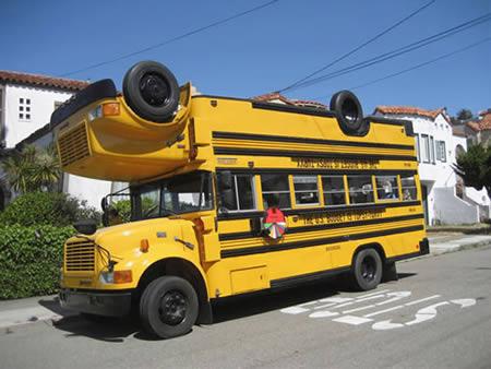 dramatiski attēlo Amerikas... Autors: unicornXXL Jocīgākie autobusi pasaulē.