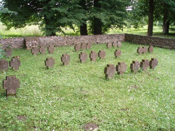 Pirmā pasaules kara brāļu kapi Autors: Kobis Latvijas pilis un muižas 2.daļa