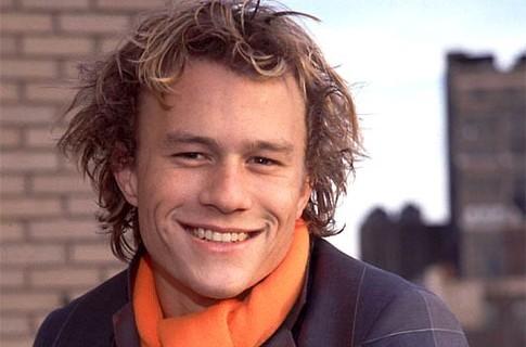 Vidusskolā Hīts stāvēja... Autors: AlexAngel Heathcliff Andrew Ledger