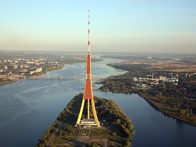 1986 gads  sāk raidījumus... Autors: zekils Nozīmīgi fakti par Latvijas televīziju