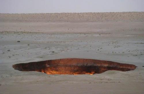 Burning Gates of Turkmenistan Autors: IAMsoLAME lielakie caurumi zeme