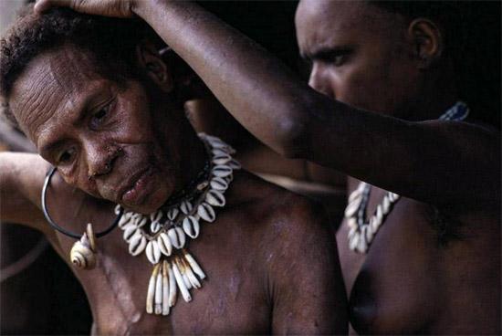  Autors: Aigars D Koku cilvēki no Papua Jaungvinejas