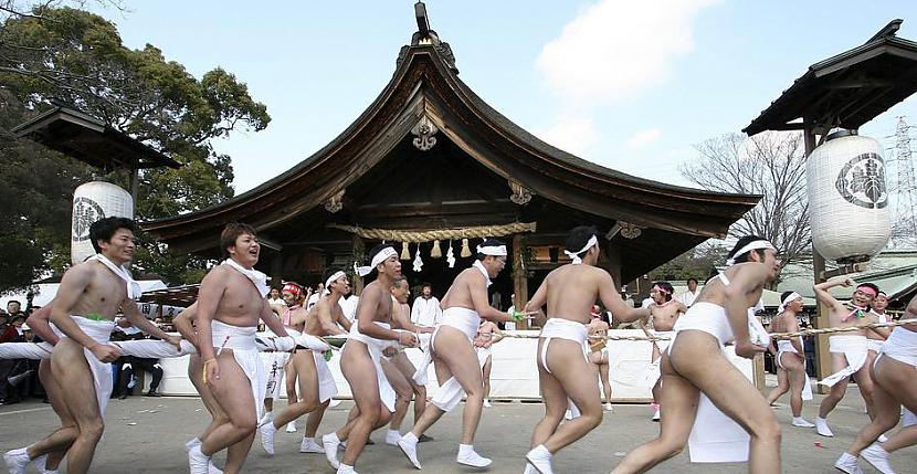 Japānas kailo cilvēku... Autors: Reverss Pasaules dīvainākais festivāli.