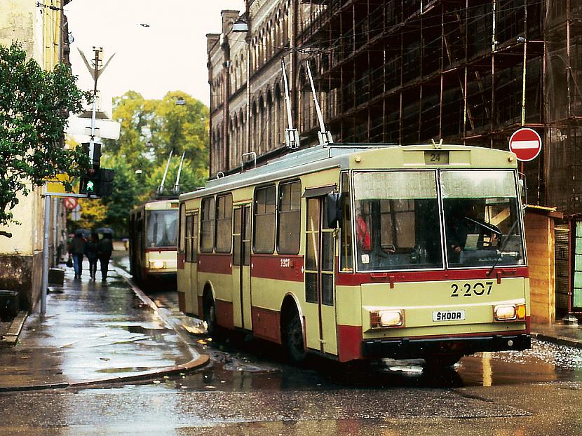  Autors: TheNostalgyGodfather Vecie trolejbusi 4. daļa