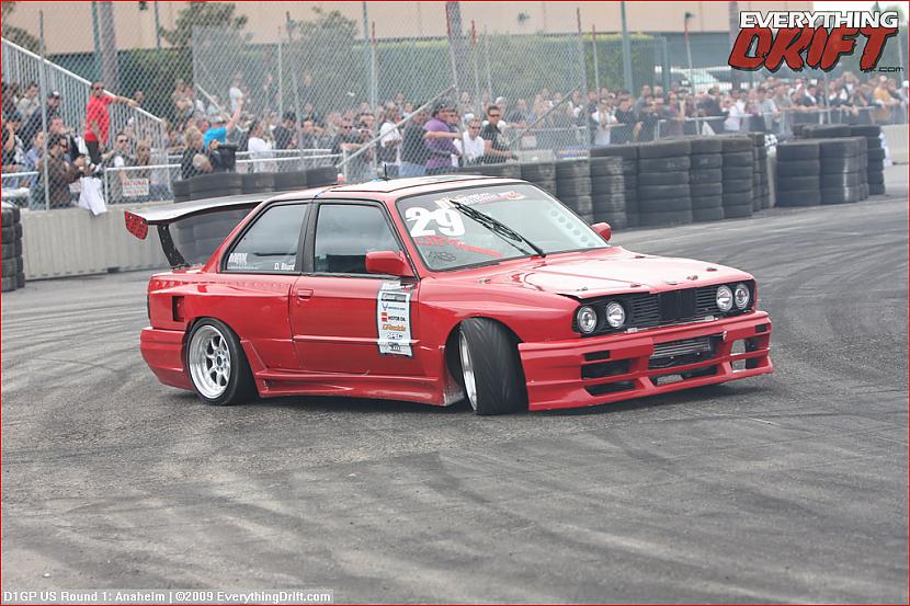  Autors: Mazs BMW E30 faniem :)