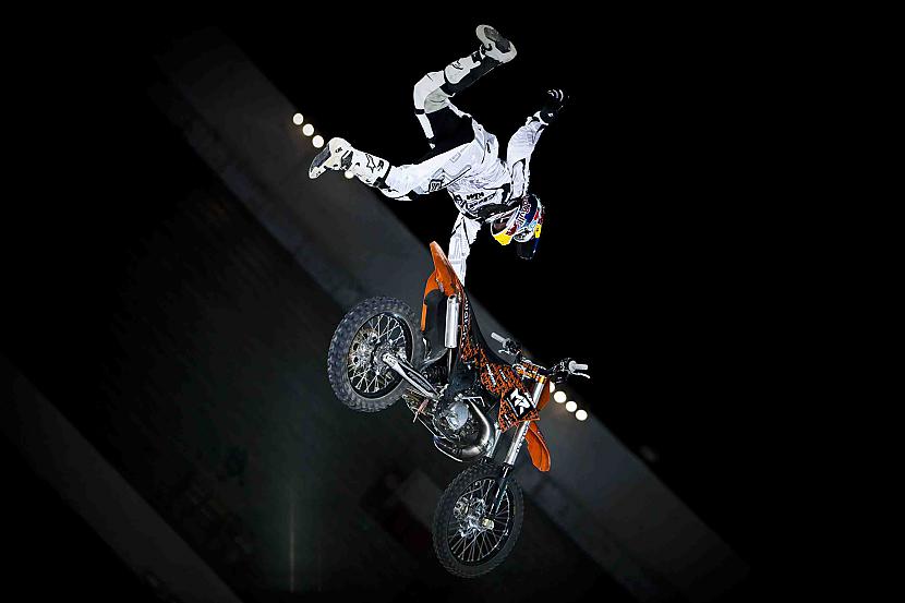  Autors: GreenValdis Redbull X-Fighters