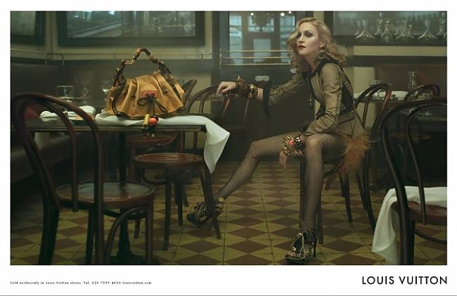 Louis Vuitton pavasara vasaras... Autors: iksa efektīvas reklāmas.