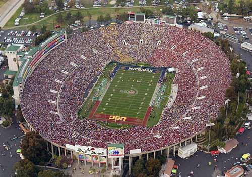 Rose Bowl California Ietilpība... Autors: pavilioN TOP 15 lielākie amerikāņu futbola stadioni amerikā