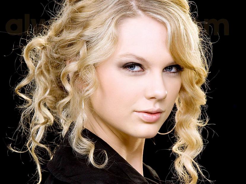 61 Taylor SwiftDziedātāja 21... Autors: Riichijs FHM TOP 100 seksīgākās sievietes
