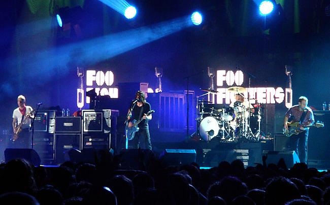 Foo Fighters ir amerikāņu... Autors: Porcelāns Rokmuzikas leģendas 2