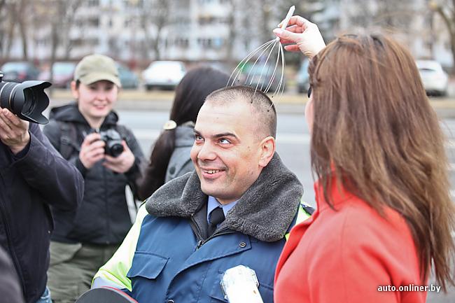 Vai varat atfotošopēt šo... Autors: kapeika Atfotošopējiet mani! 2. daļa