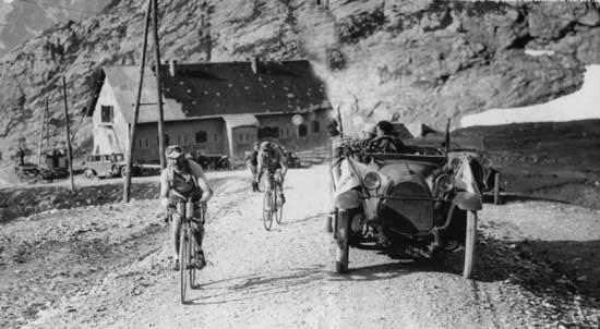 1920tie Autors: rws Tour de France