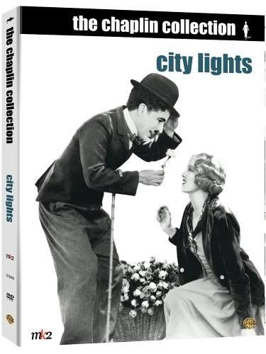 City Lights   Vērtējums 8610 ... Autors: Fosilija TOP 10 komēdijas pēc IMDB vērtējuma