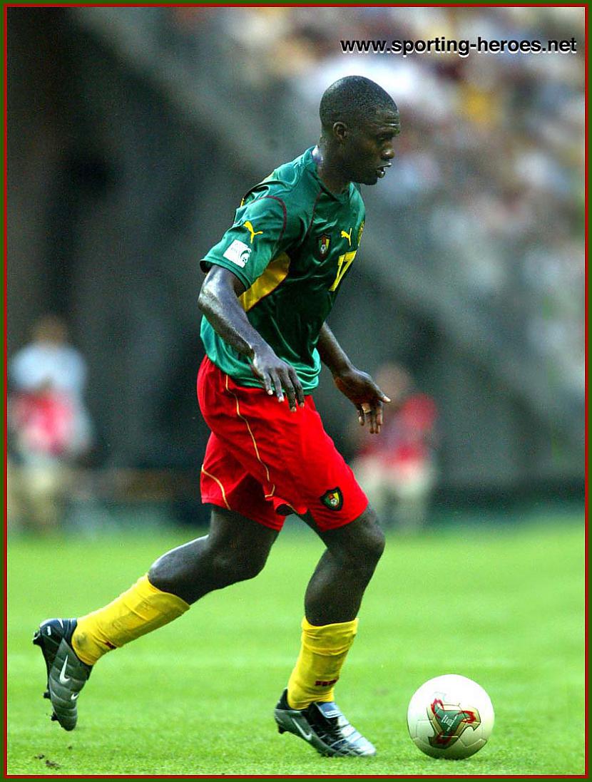 Marc Vivien Foe RIPPilns... Autors: GeeG Daži futbolisti kuri miruši uz laukuma R.I.P.