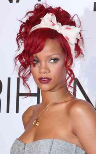 Rihanna Autors: Panda554 Balso par savu slavenību!