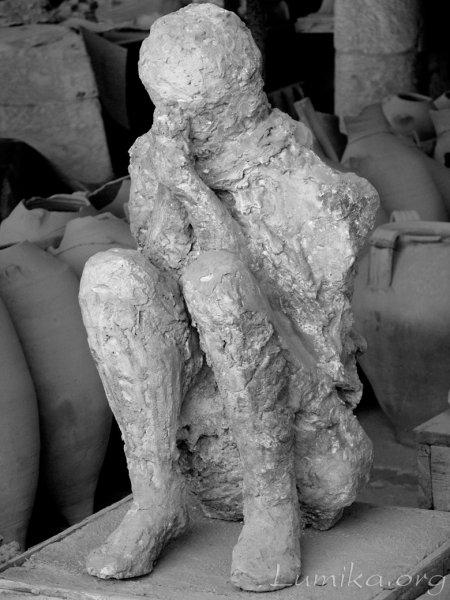 Pārakmeņojušies cilvēki kas... Autors: SuperExplosive Pompeii, jeb Pompeja