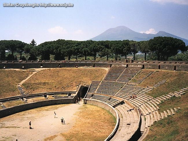 amfiteātris Autors: SuperExplosive Pompeii, jeb Pompeja