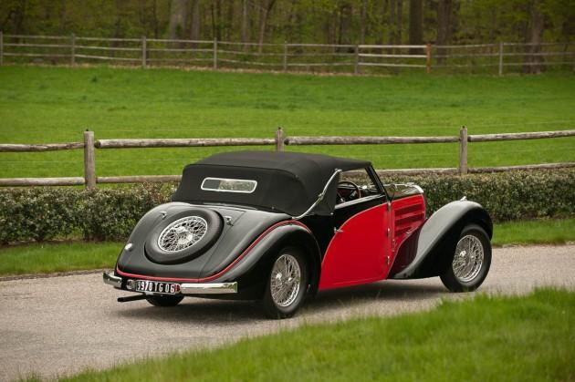 Eksperti lēš ka šo automobili... Autors: Janka95 Retu 'Bugatti' rodsteru izsolīs par aptuveni 80