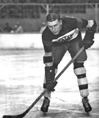 44 Dit Clapper Boston Bruins... Autors: swag 50 izcilākie NHL hokejisti