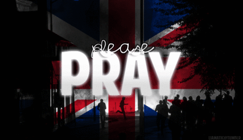  Autors: Shezzy Pray for England