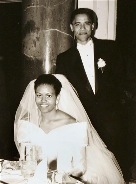 Un laimīgā kāzu diena Abi... Autors: luvazhels Baraks Obama caur gadiem.