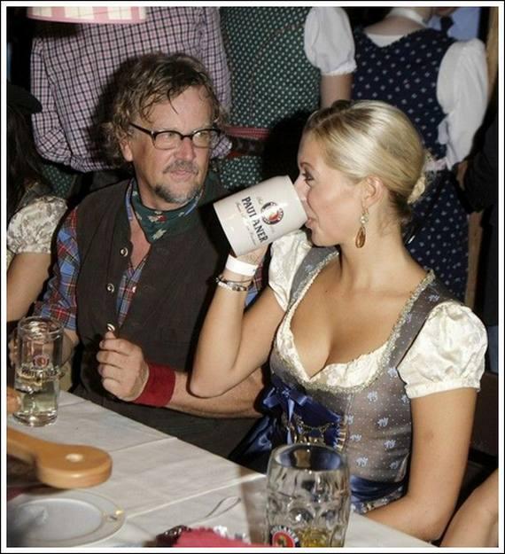  Autors: Eddiematic Oktoberfest!!!