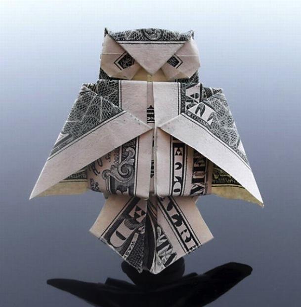 Pūce Autors: Asiņainā Mērija Origami no naudas.