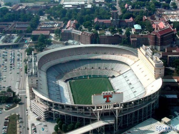 Neyland stadions Noksvilā ASV... Autors: Fosilija Pasaules lielākie stadioni