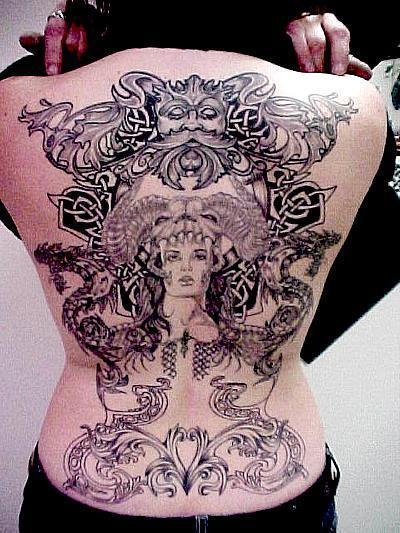  Autors: Edgarinshs Neparastākie pasaules tetovējumi (2)