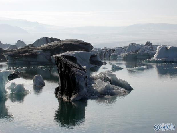  Autors: LittleWolf Islande (Uguns un Ledus zeme) jeb paradīze Zemes vidū