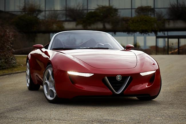 2014 Alfa Romeo 2uettottanta Autors: Plakanais Future cars