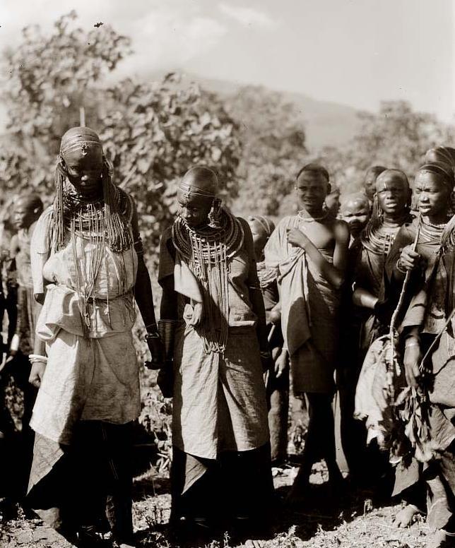 Čevas kultūraIr vēl kāds ļoti... Autors: Mazā agnesīt 6 dīvainākās tradīcijas Āfrikā.