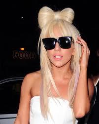 Lady Gaga Šā dziedātāja ir... Autors: spīdispīdisaulīte Dziedātāju vērtējumi.