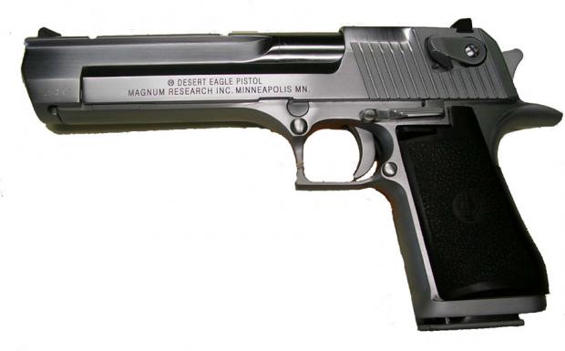  Autors: rizinjais .50 cal Desert Eagle :)