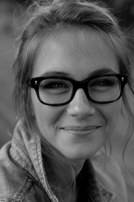  Autors: Fosilija Šodien melnbalts 12