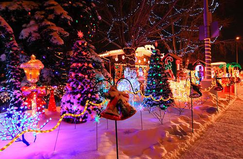  Autors: dirteechocolate just can't wait for christmas