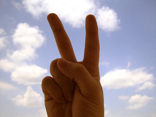 Peace Šo zīmi uztveram kā... Autors: Lācis777 Vispasaulē zināmi žesti.